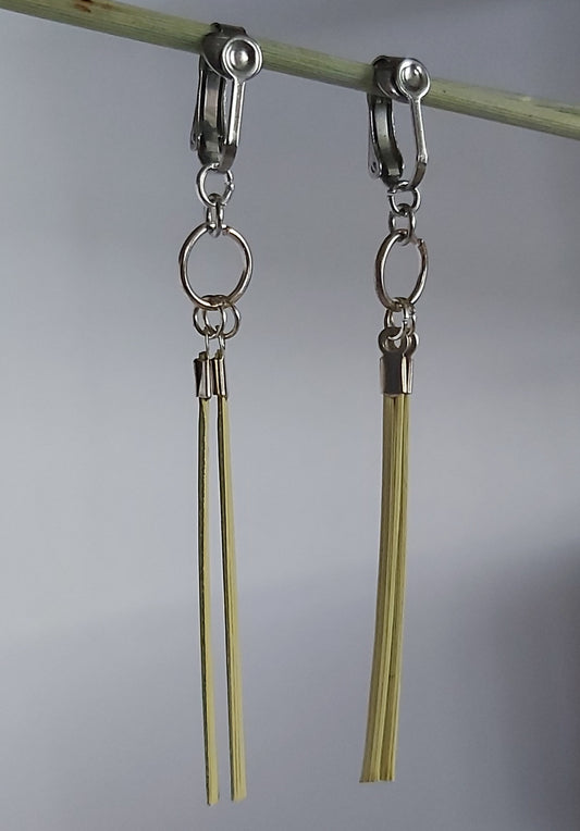 CLIP ON Whakahou - Taurua Earrings